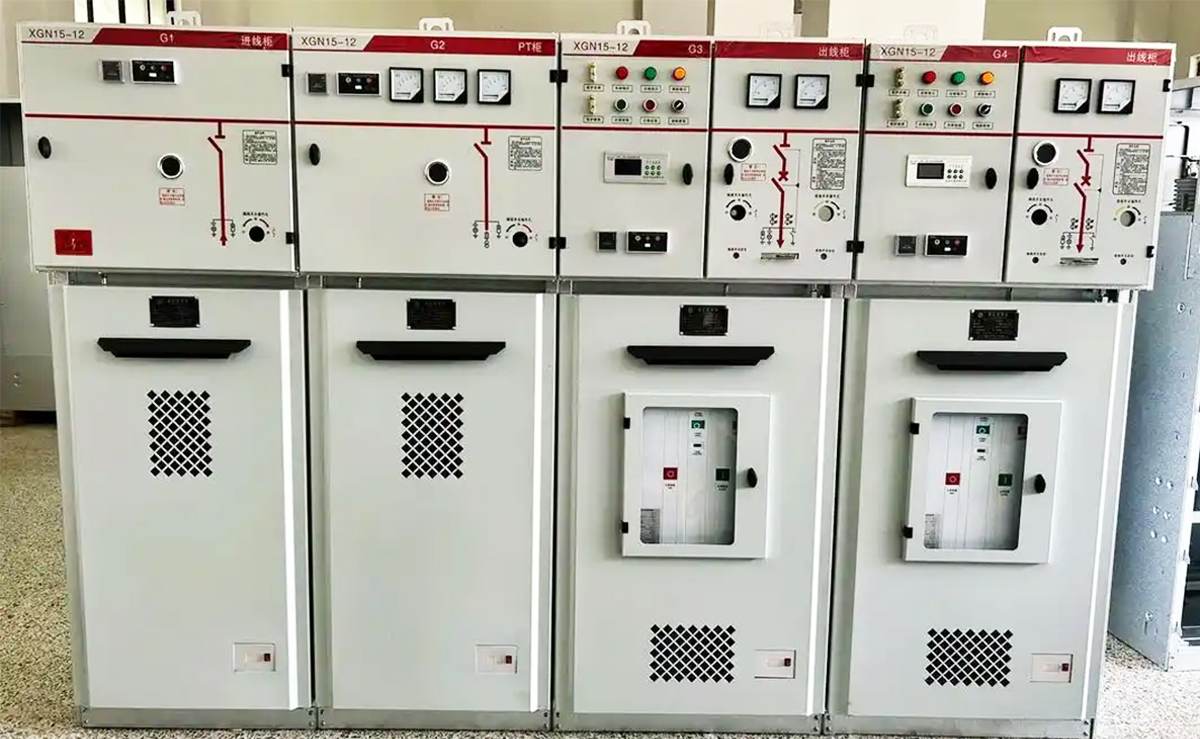 Met welke factoren moeten ingenieurs rekening houden bij het selecteren van middenspanningsschakelaars?